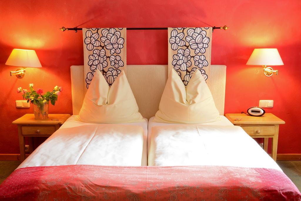 Landhotel Schloss Buttenheim Phòng bức ảnh